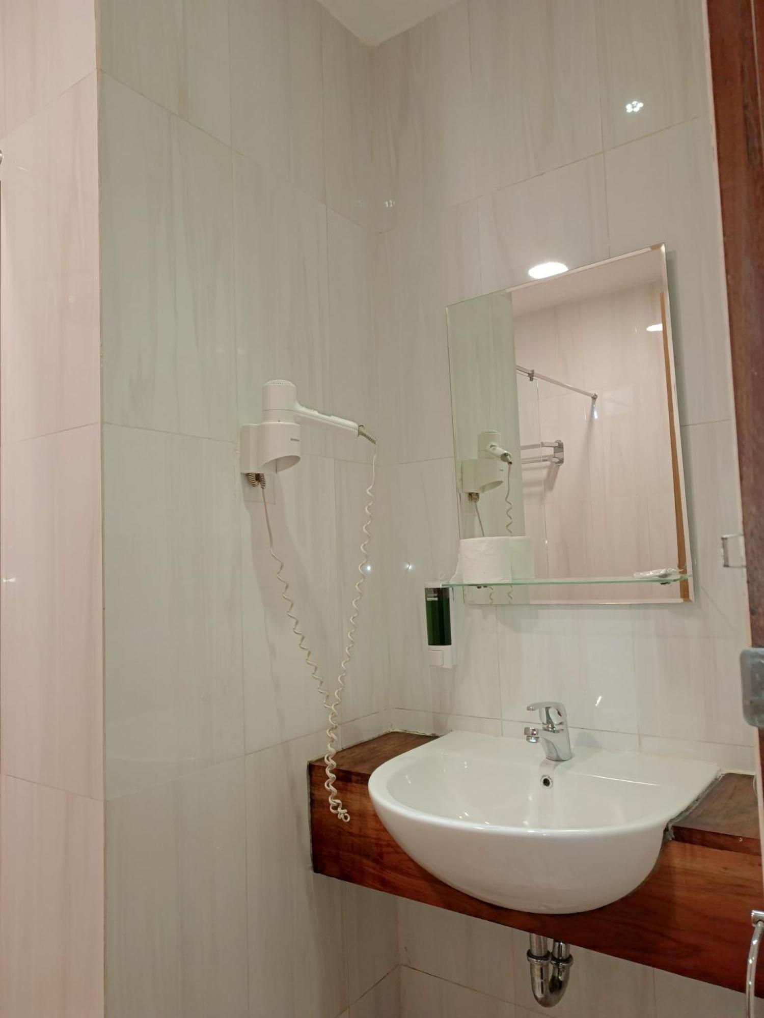 Spring Hill Hotel Рутенг Экстерьер фото